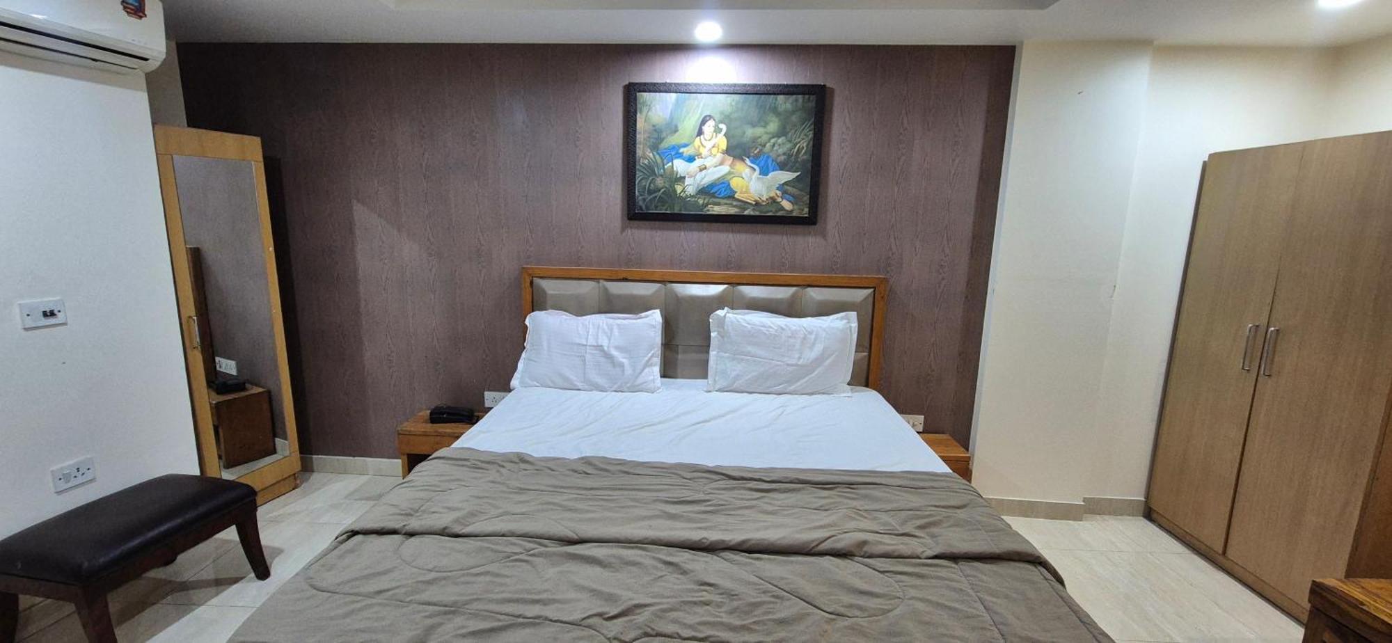 Hotel Royal Residency New Delhi