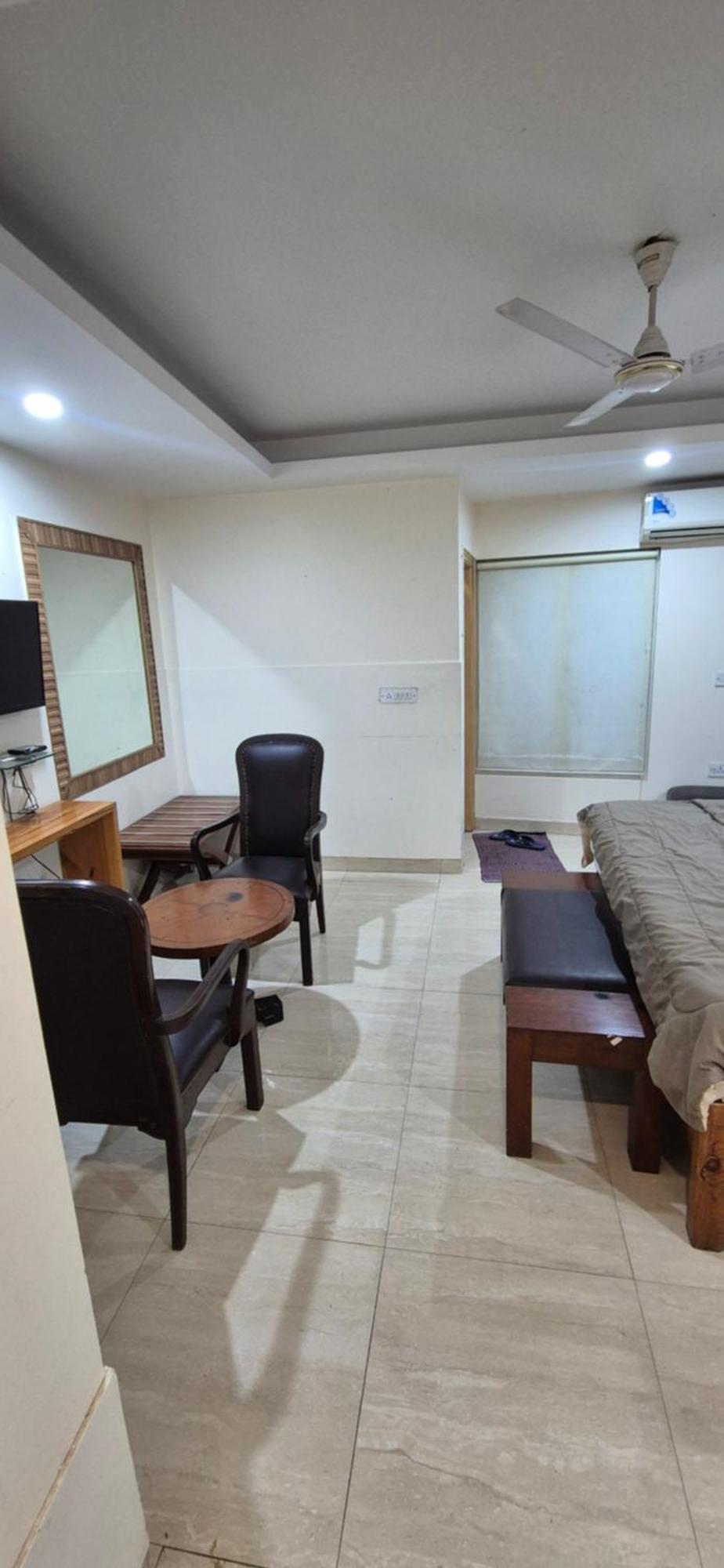 Royal Residency Hotel